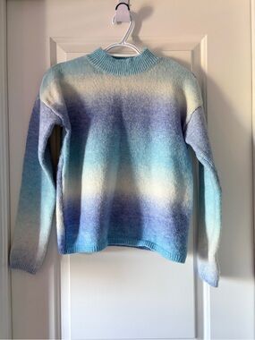 3/$22 Primark Blue, Purple, White Ombre Knit Sweater
